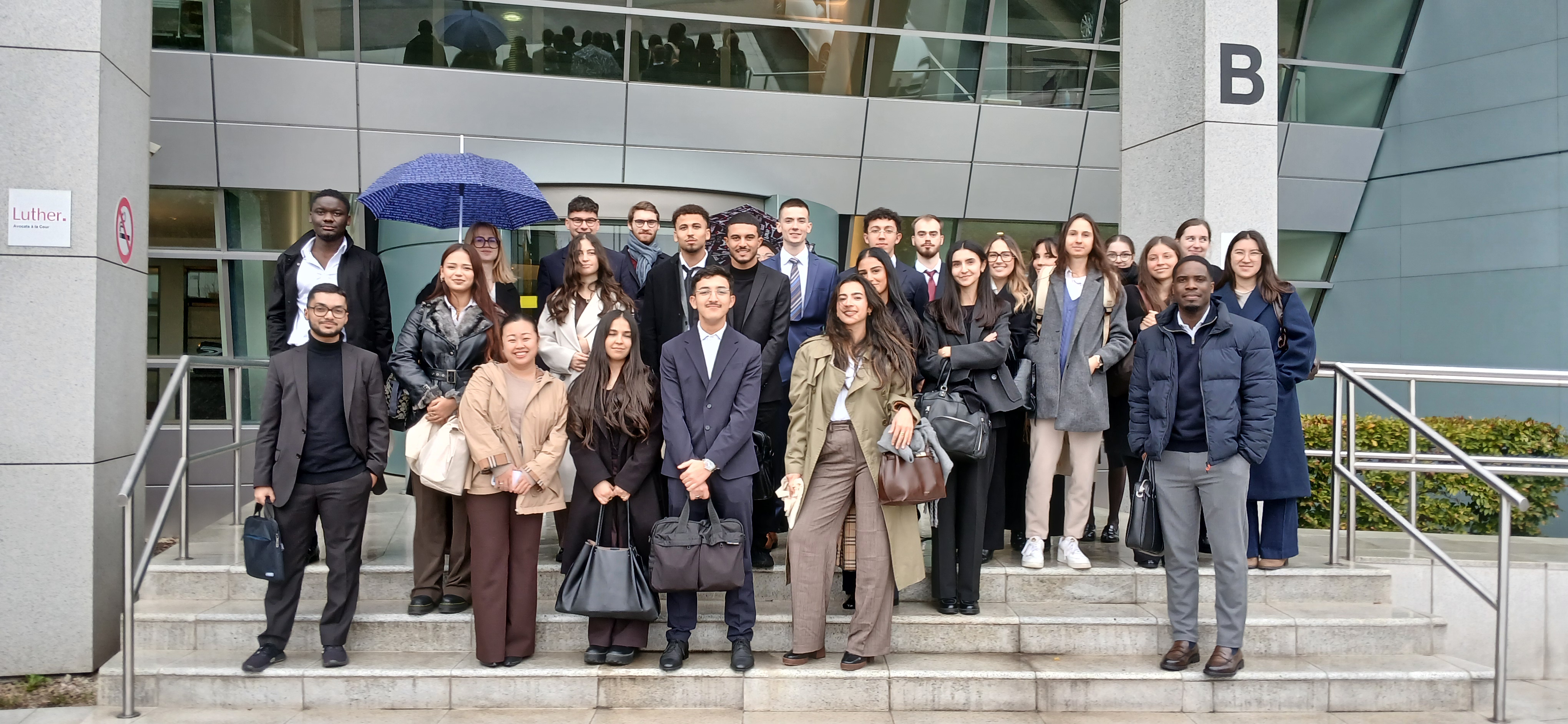 Les étudiants du master procédures et fiscalité appliquées et du Master 2 droit affaires transfrontières