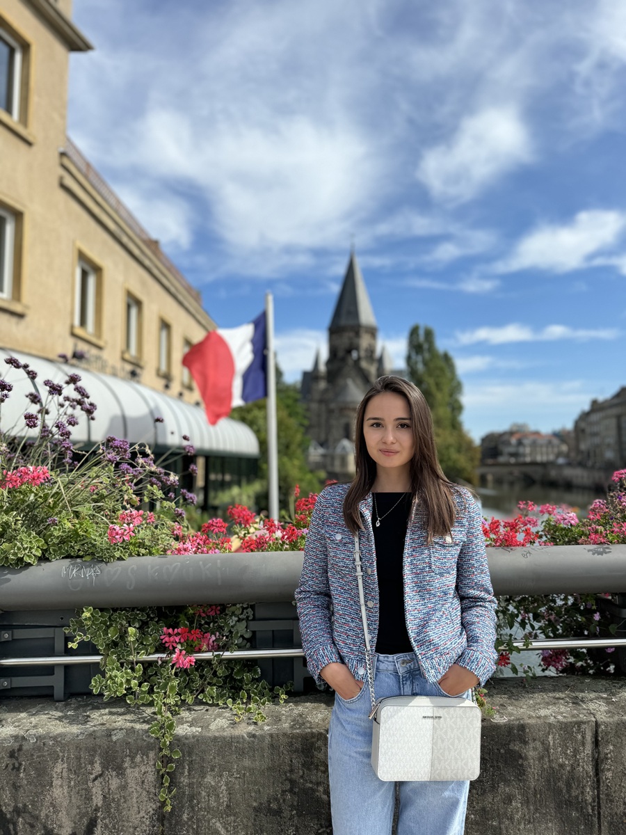 Roza en ville à Metz