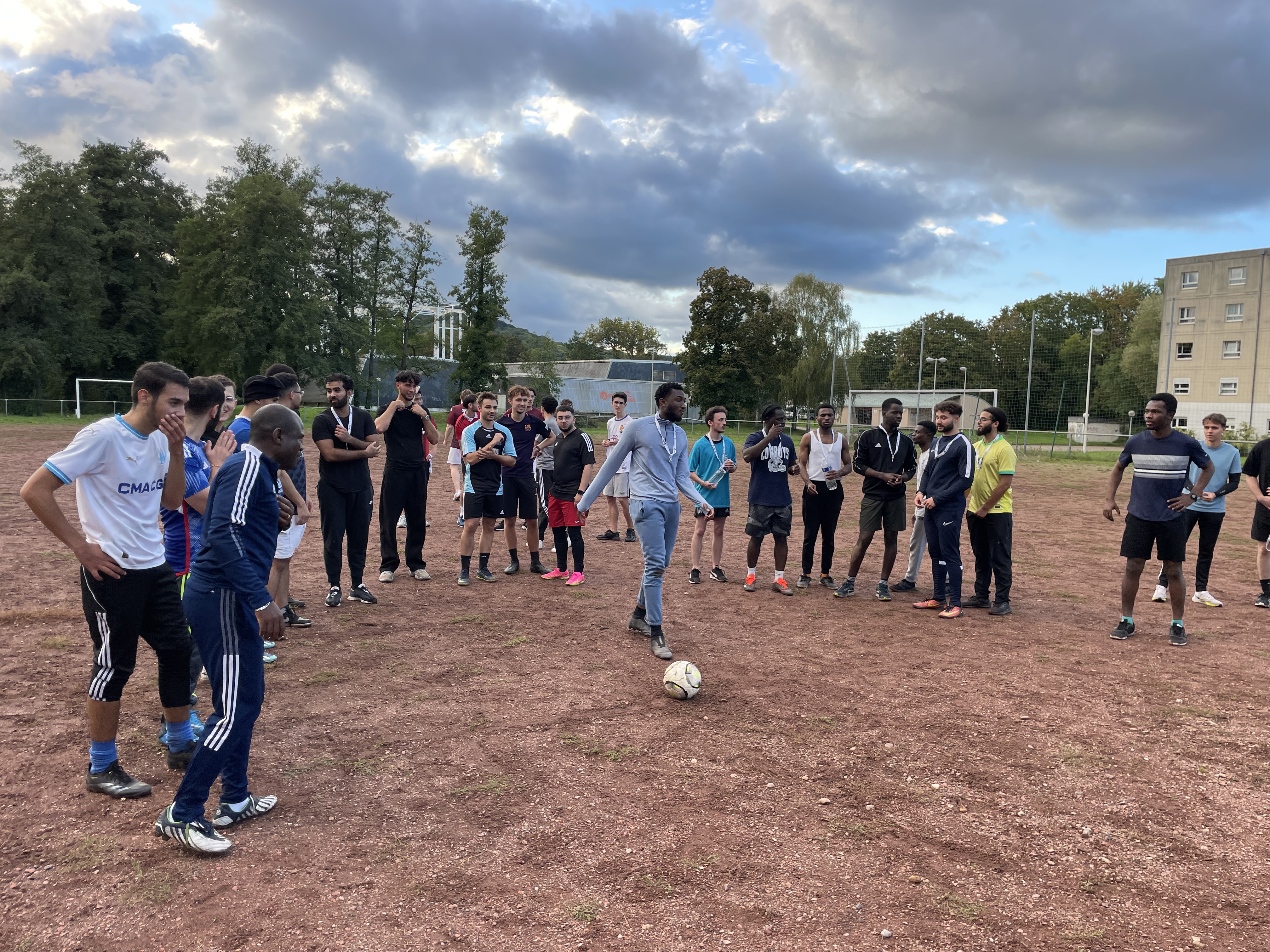 Début du match pour les étudiants en économie de Metz